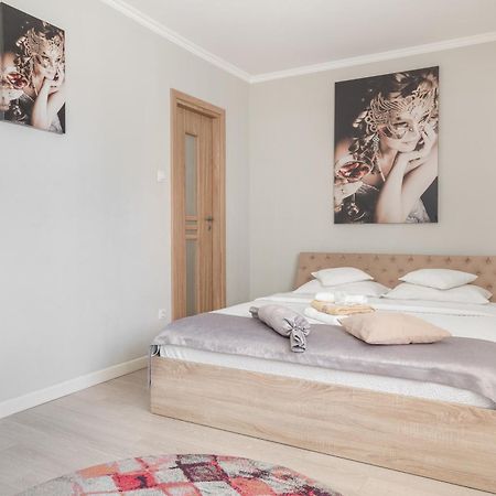 Venezia Studio Apartment Oradea Ngoại thất bức ảnh