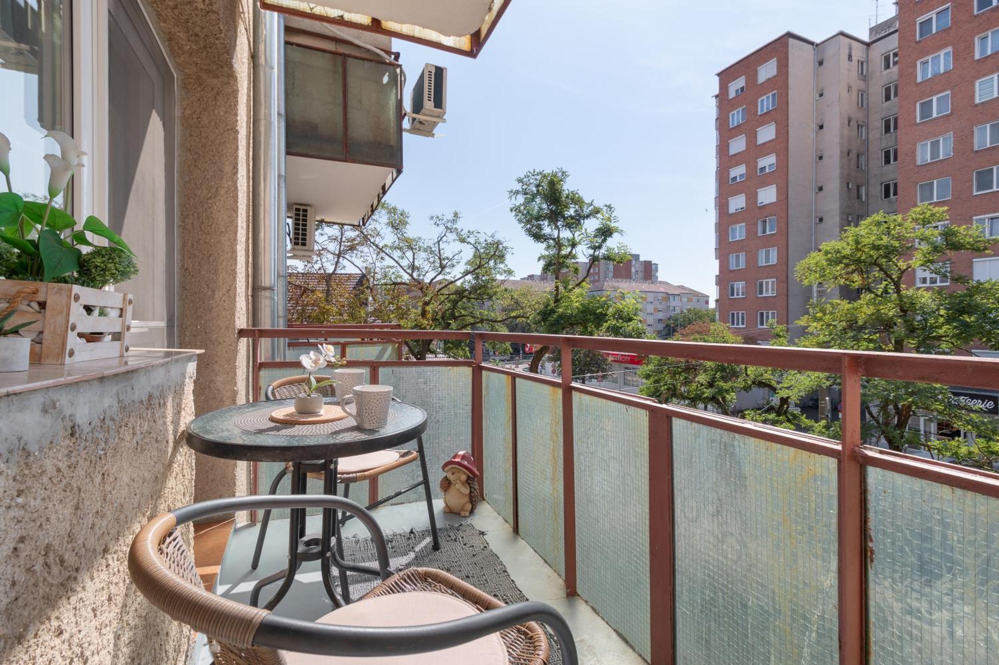Venezia Studio Apartment Oradea Ngoại thất bức ảnh
